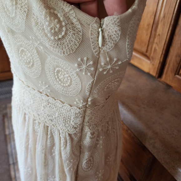 Altar'd State Ivory Floral Lace Sleeveless Dress Size L - Picture 5 of 8